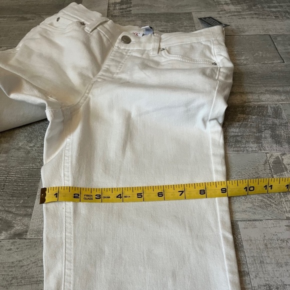 Denim & Co Women’s Easy Stretch Jean - Picture 10 of 12